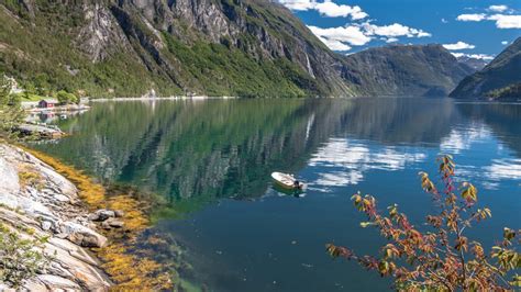 A Solo Travellers Guide To Norway