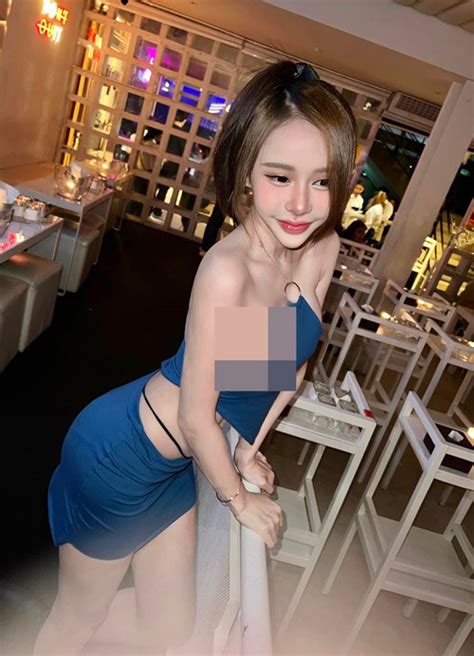 Cạn lời hot girl mặc xuyên thấu khoe nội y mọi lúc mọi nơi Báo Tri thức và Cuộc sống TIN