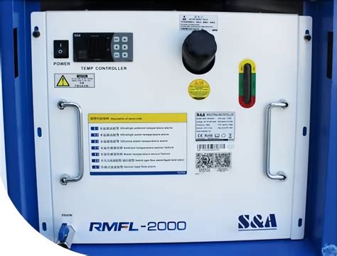 China Portable Laser Welder Hand Held Fiber Laser Welding Machine for