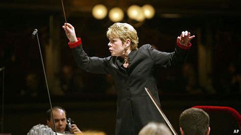 Know the score - Female orchestra-conductors