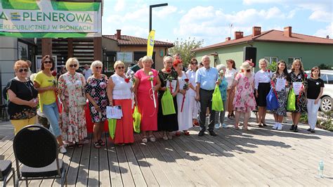 Narodowe Czytanie Nad Niemnem W Parku Miejskim B Onia W Pionkach