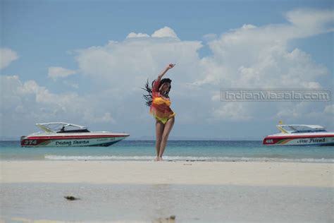 Naked Veena Malik Added By Makhan