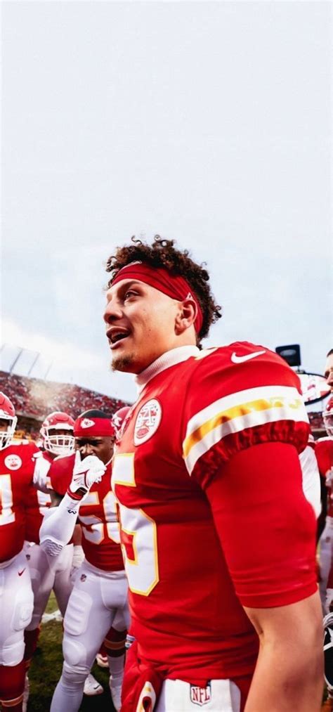 Pin on Kansas city chiefs Patrick mahomes | Kansas city chiefs logo ...