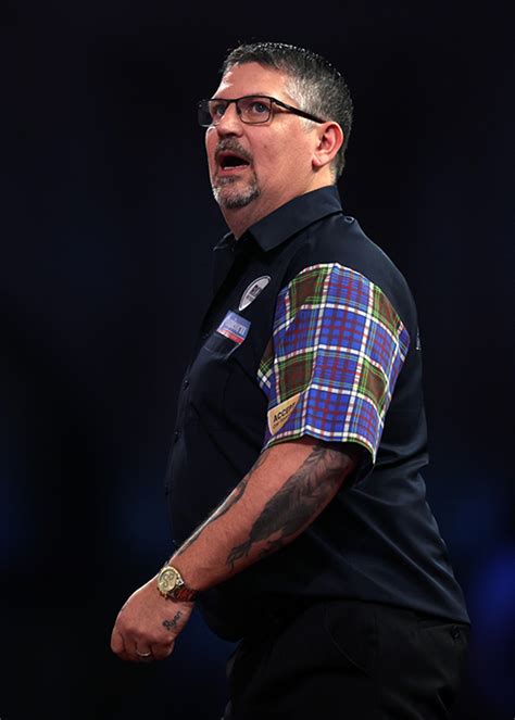 Gary Anderson dumped out of World Darts Championship on dramatic day at ...