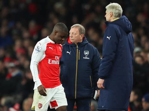 Arsenal Fans Furiously Boo Arsene Wenger After He Substitutes