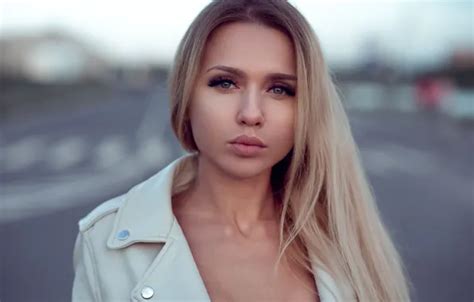 Обои girl Model photo blue eyes lips face blonde portrait на телефон и рабочий стол