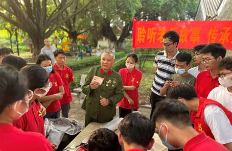 广州日报：传承红色基因！白云学子大榕树下聆听老兵故事 广东省退役军人事务厅