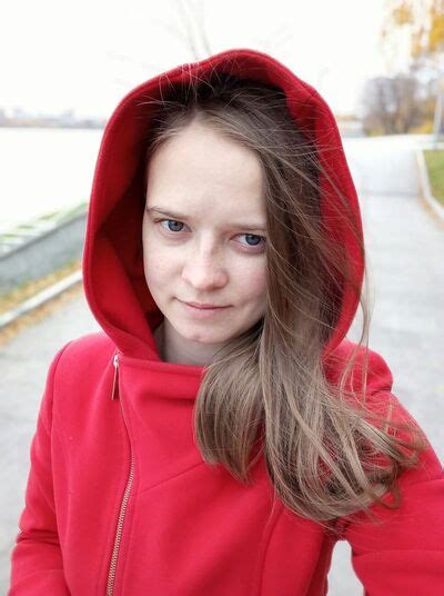 Знакомства Нижний Тагил, Екатерина, 28 - объявление девушки с фото