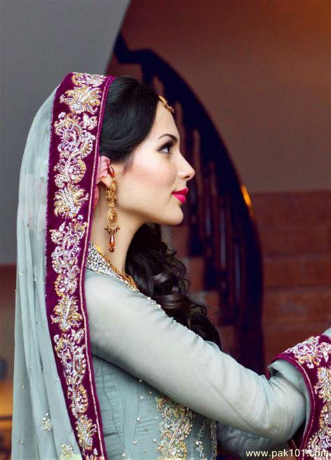 Pakistani Actress Meera Sheen Without Makeup Sana Khan Reema Shaheen Meera Hot Images Sara Khan