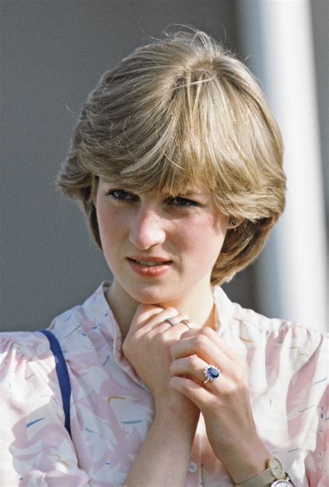 Princess Diana Redesigned The K Sapphire Engagement Ring Prince