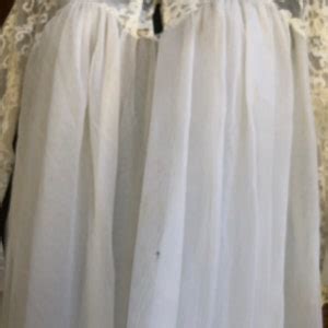 White Vintage Peignoir Set Lingerie Nightgown Negligee Robe Medium Romantic Lace Maxi Chiffon