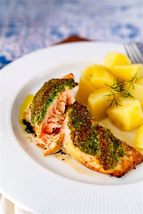 Lachs Mit Kr Uterkruste Rezept Von Gernekochen De