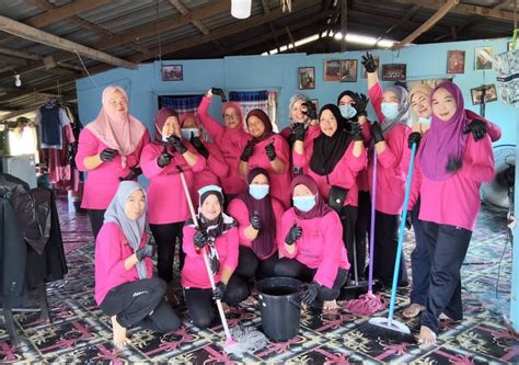 wanita pbb ranting kampung dit santuni ibu tunggal sempena hari sarawak