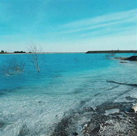 Hot girl Instagram khoe dáng bên hồ nước độc Maldives của Nga Du lịch Việt Giải Trí