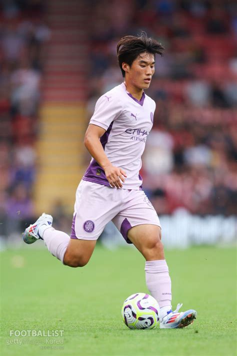 ‘축구민수 18세 김민수 라리가 데뷔 지로나 1군 콜업되자마자 교체투입 활발한 몸놀림