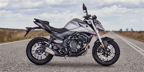 Voge 525 R Naked R Pole Scoot à Fontaine Isère 38 Concessionnaire Moto Scooters