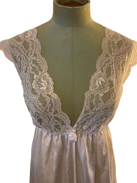 Vintage Val Mode Lingerie Nightgown Slip Lace White C Gem