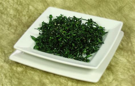 Crispy Seaweed with Toasted Sesame Seeds - Wing Yip