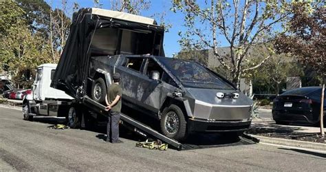 Tesla Semi Equipped With Apparent Road Lidar Setup Sighted In The Wild