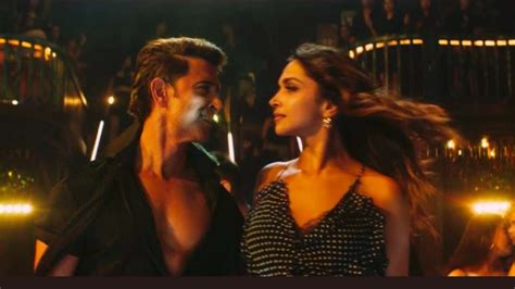 Hrithik Roshan And Deepika Padukone S Sizzling Chemistry In Fighter