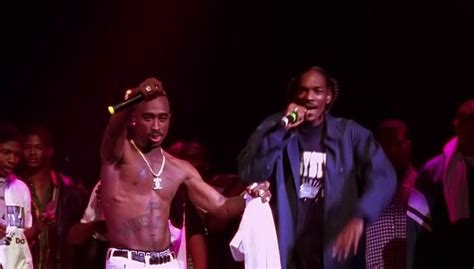 Snoop Dogg and Tupac Live at the "House Of Blues" 1996 | Tupac makaveli ...