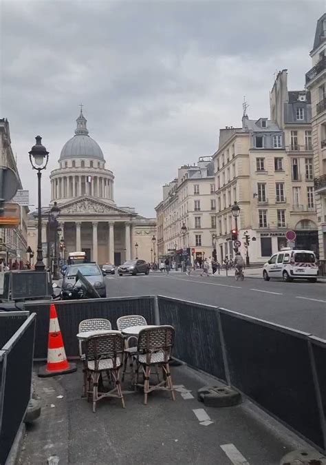 Jeanne Picart On Twitter Rt Monchatestroi Hier Soir Je Marchais