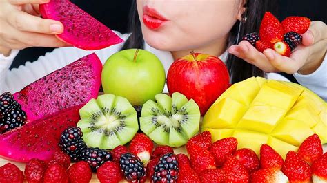 Asmr Exotic Fruit Platter 🍓 Dragon Fruit Kiwi Red Berry Strawberry Juicy Eating Sounds