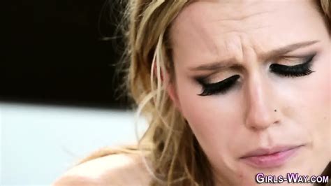 Les Milf Eats Out Babe