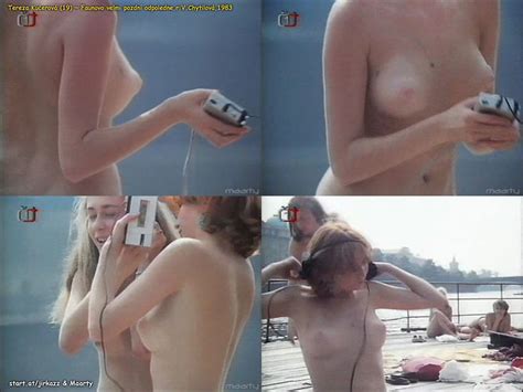Naked Tereza Kucerova in Faunovo velmi pozdní odpoledne Czech title