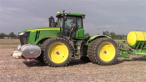 John Deere Db60 24 Row Corn Planter Youtube