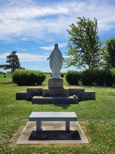 Highland Memory Gardens: Cemetery and Memorial Information