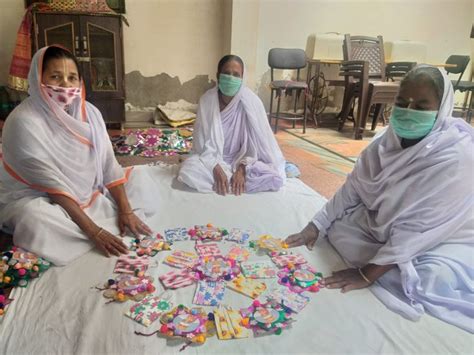 Vrindavan Widows To Send Special Masksrakhis To Modi Bhaiyya India