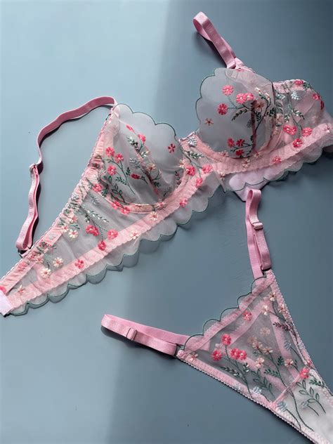 Flower Lingerie Super Hot Lingerie Sheer Bra Transparent Lingerie Floral Lingerie Set
