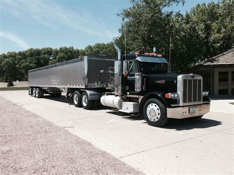 Peterbilt And Wilson Grain Trailer Custom Trucks Peterbilt Trucks