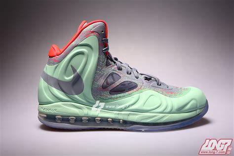 Nike Air Max Hyperposite Rajon Rondo Christmas Sole Collector