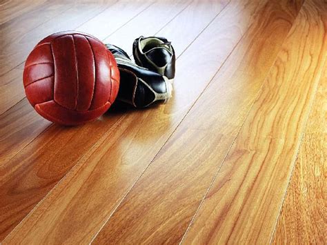 Напольное покрытие для спортзала в доме: виды и требования