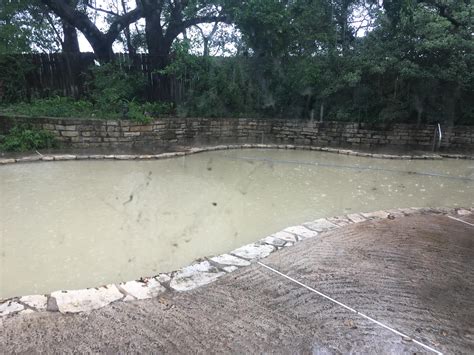 A mud flat runs into this pool every time it rains : r/CrappyDesign