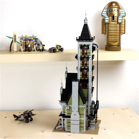 LEGO 10273 Haunted House im Review: Grusel, Nostalgie und freier Fall