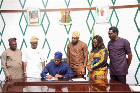 Makinde Signs N213 78bn Budget Into Law P M News