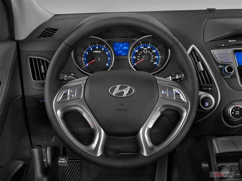 2011 Hyundai Tucson: 26 Interior Photos | U.S. News