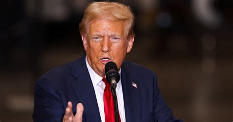 Ông Trump bất ngờ chỉ trích gay gắt Tổng thống Zelensky Tuổi Trẻ Online