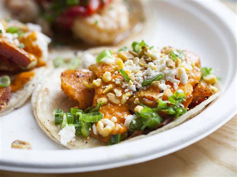 21 Best Mexican Restaurants in Los Angeles For Tacos and Mariscos