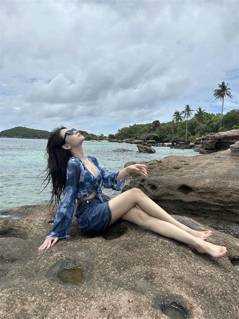 Dàn hot girl thế hệ mới trong phim Việt giờ vàng đọ dáng gợi cảm Báo Dân trí