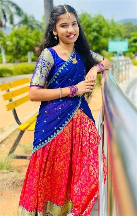 Épinglé par Vaishu Vaishnavi sur auntie hot en