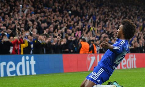 Willian scores dazzling free kick goal to lift Chelsea over Dynamo Kiev ...