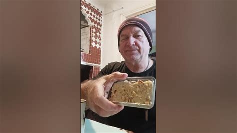 На десерт халва кунжутная с фундуком и чай зелёный с лимоном - YouTube