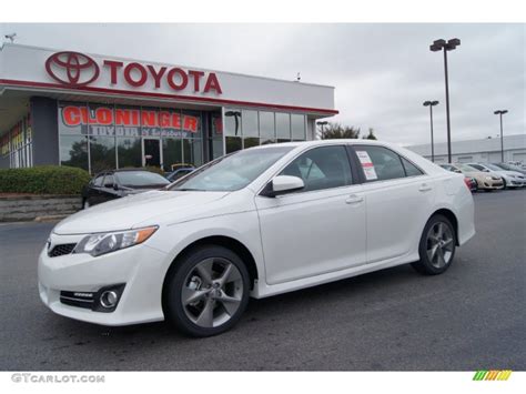 Super White Toyota Camry Se Photo Gtcarlot