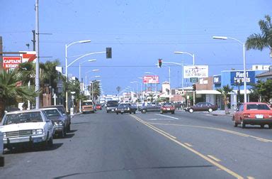 Garnet Avenue,1300 Block, Pacific Beach