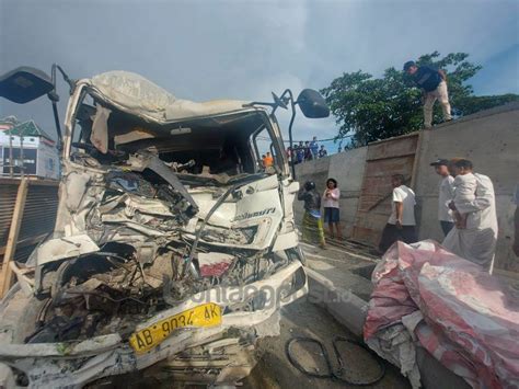 Sopir Truk Ready Mix Laka Di Turunan Rapak Meninggal Dunia Bontang