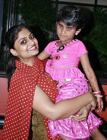 Tamil Hot Hits Actress Geetu Mohandas Hot Photos